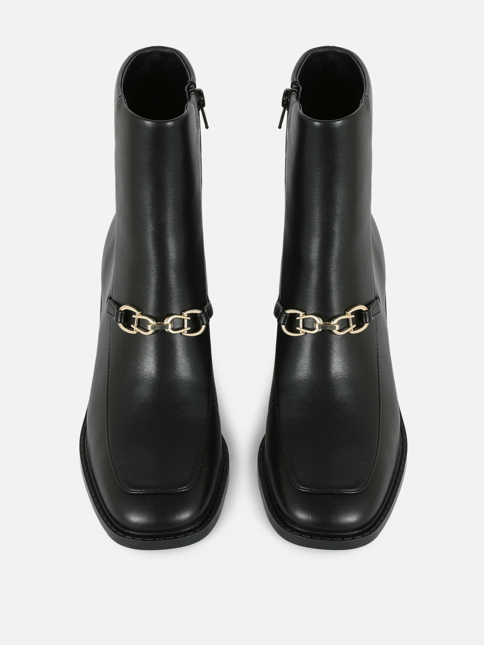 Botas De Tacón Con Detalle De Cadena De Rita Ora