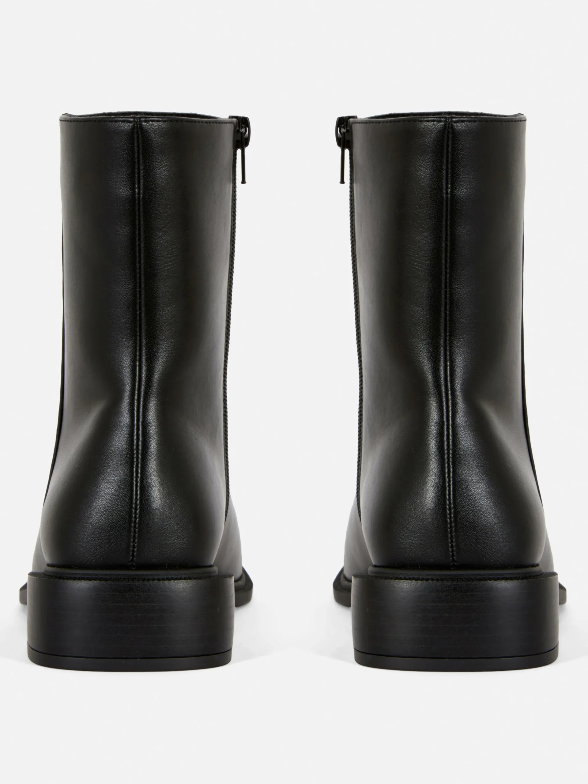 Botines Con Punta Cuadrada