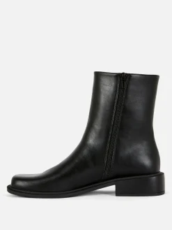 Botines Con Punta Cuadrada