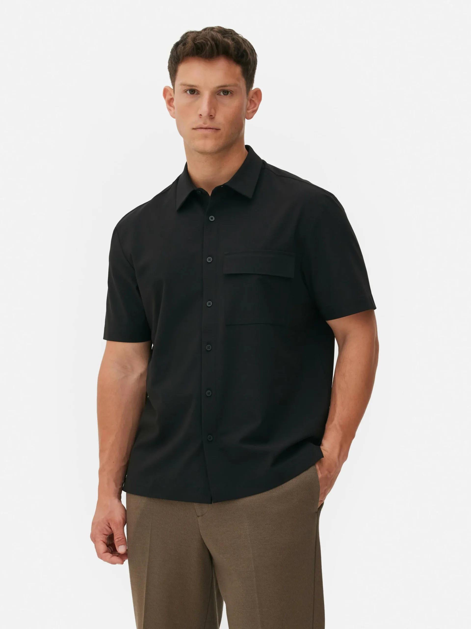 Camisa De Manga Corta Y Corte Cuadrado De Kem