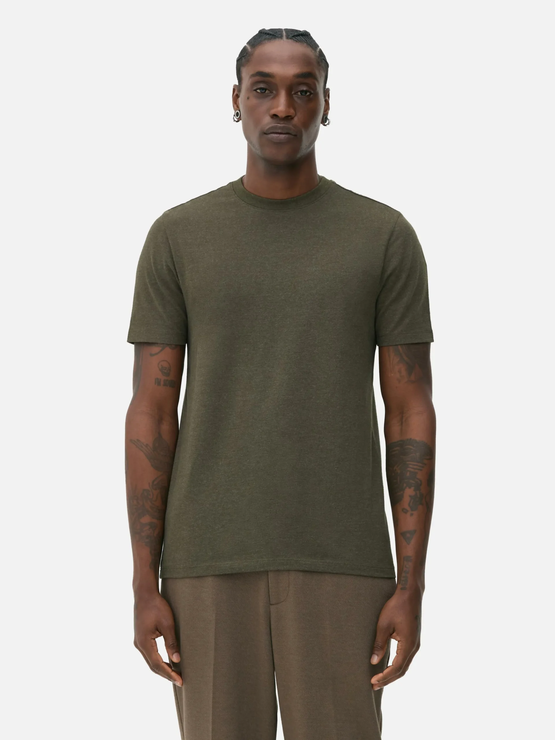 Camiseta De Manga Corta Y Corte Entallado