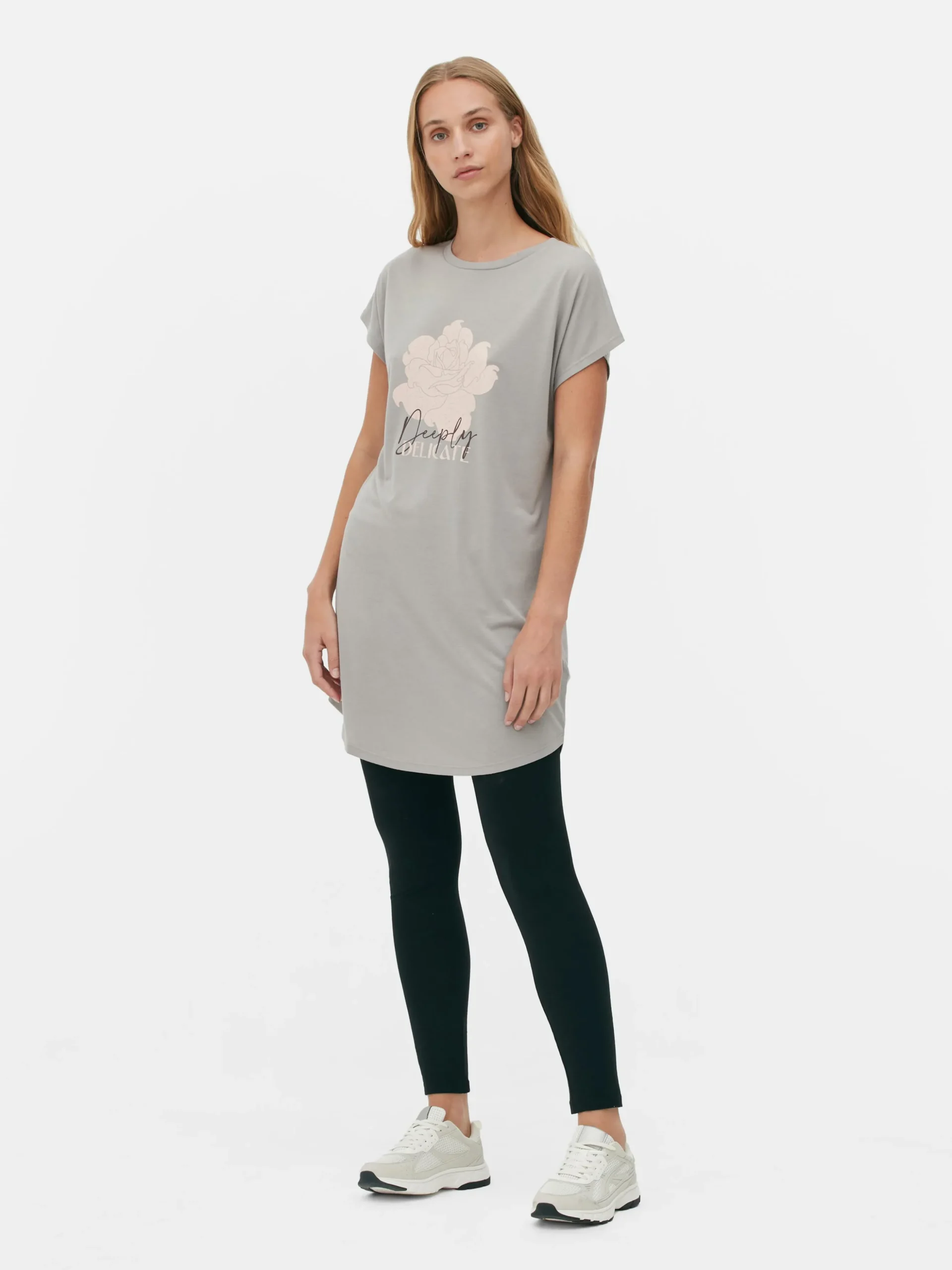Camiseta Larga De Cuello Redondo