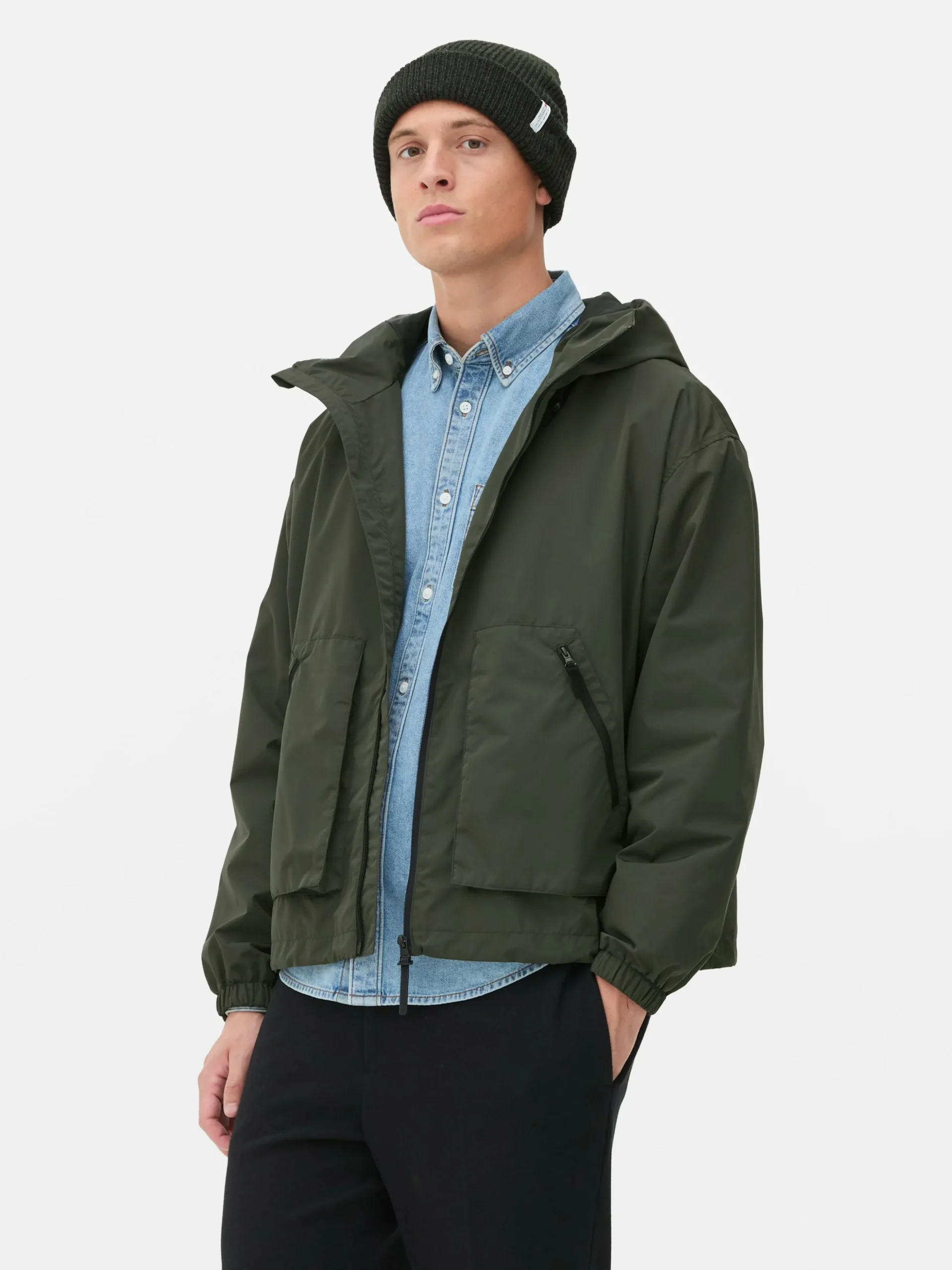 Chaqueta Cortavientos Con Capucha