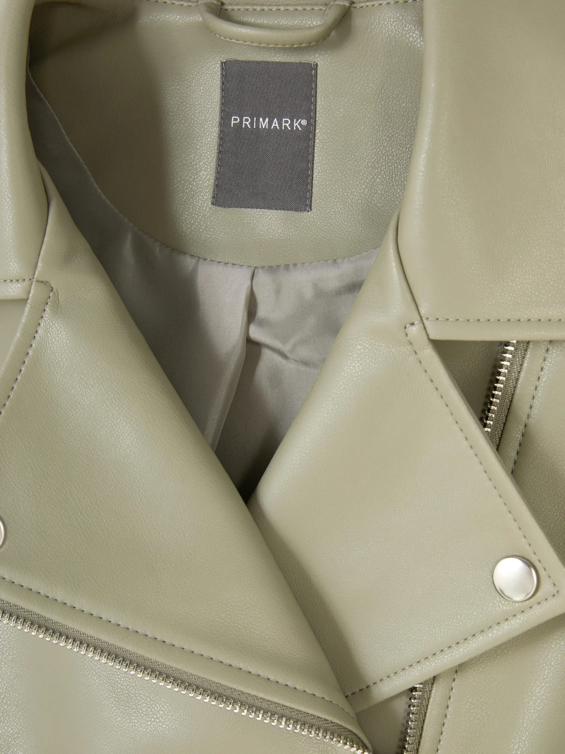 Chaqueta Motera Básica De Cuero Sintético