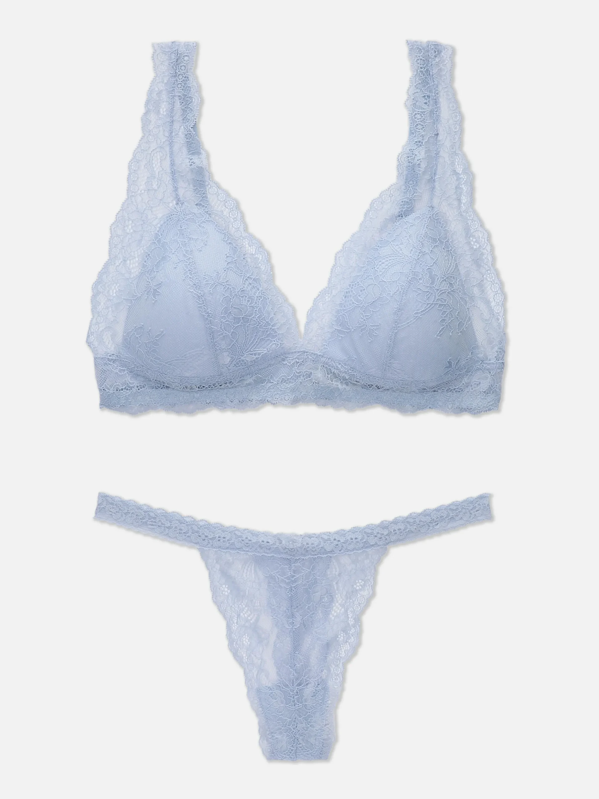 Conjunto De Bralette Triangular Y Tanga De Encaje