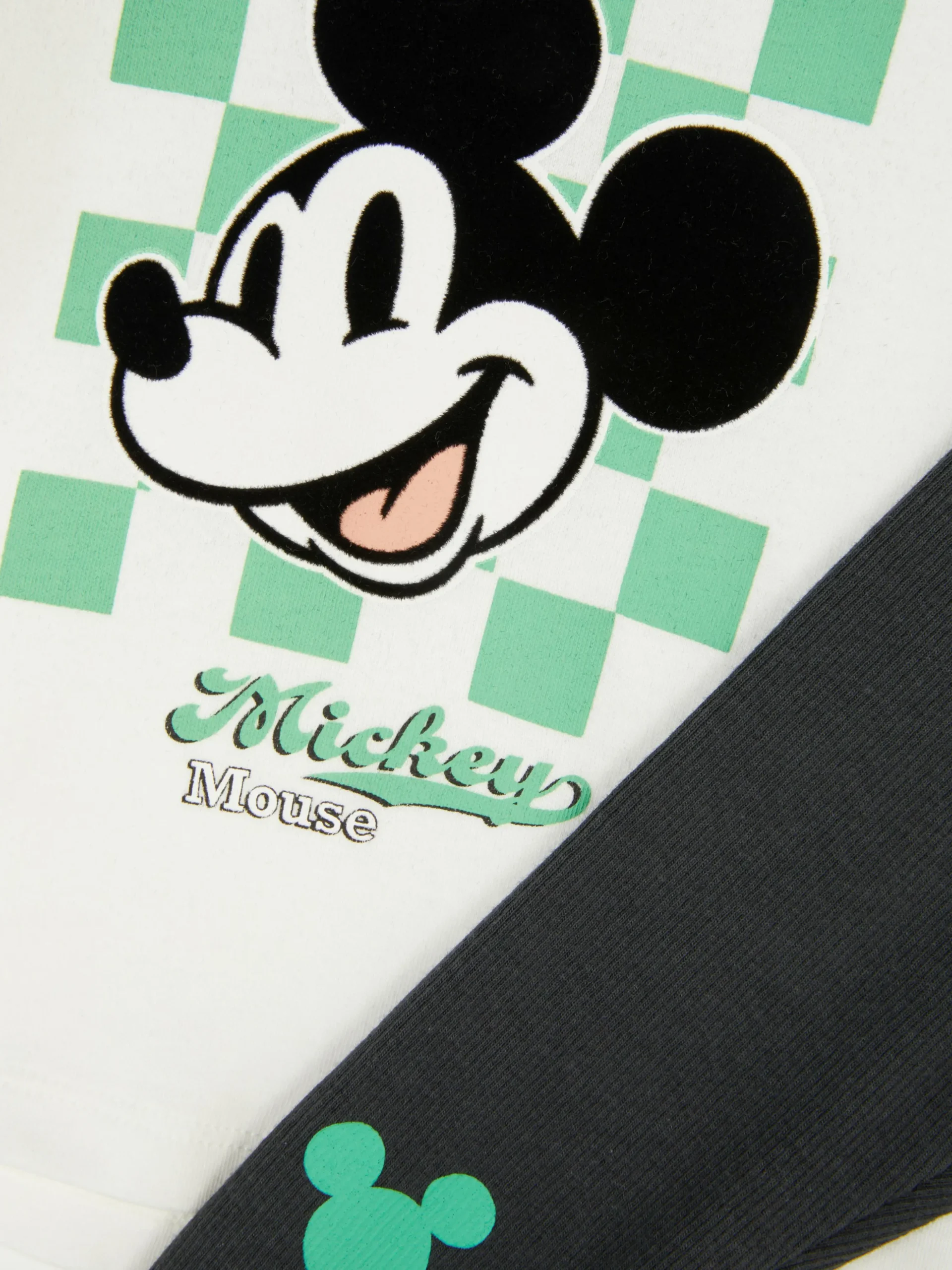 Conjunto De Ropa Para Estar En Casa De Disney