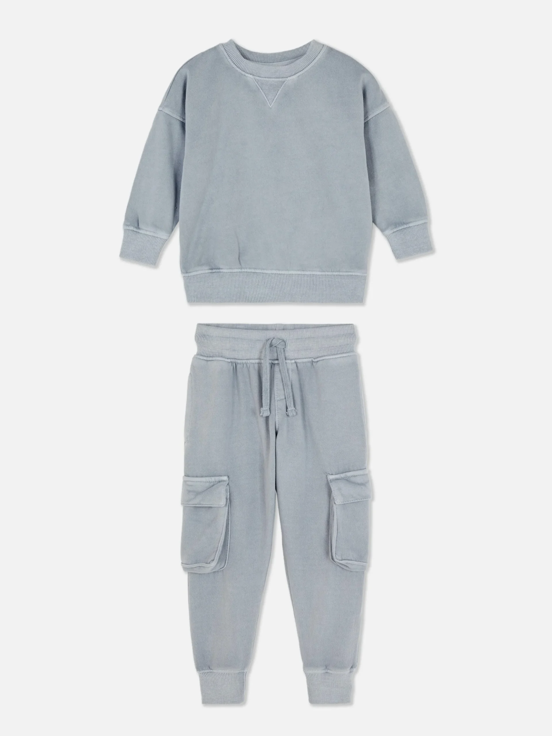 Conjunto De Sudadera Y Joggers Cargo A Juego