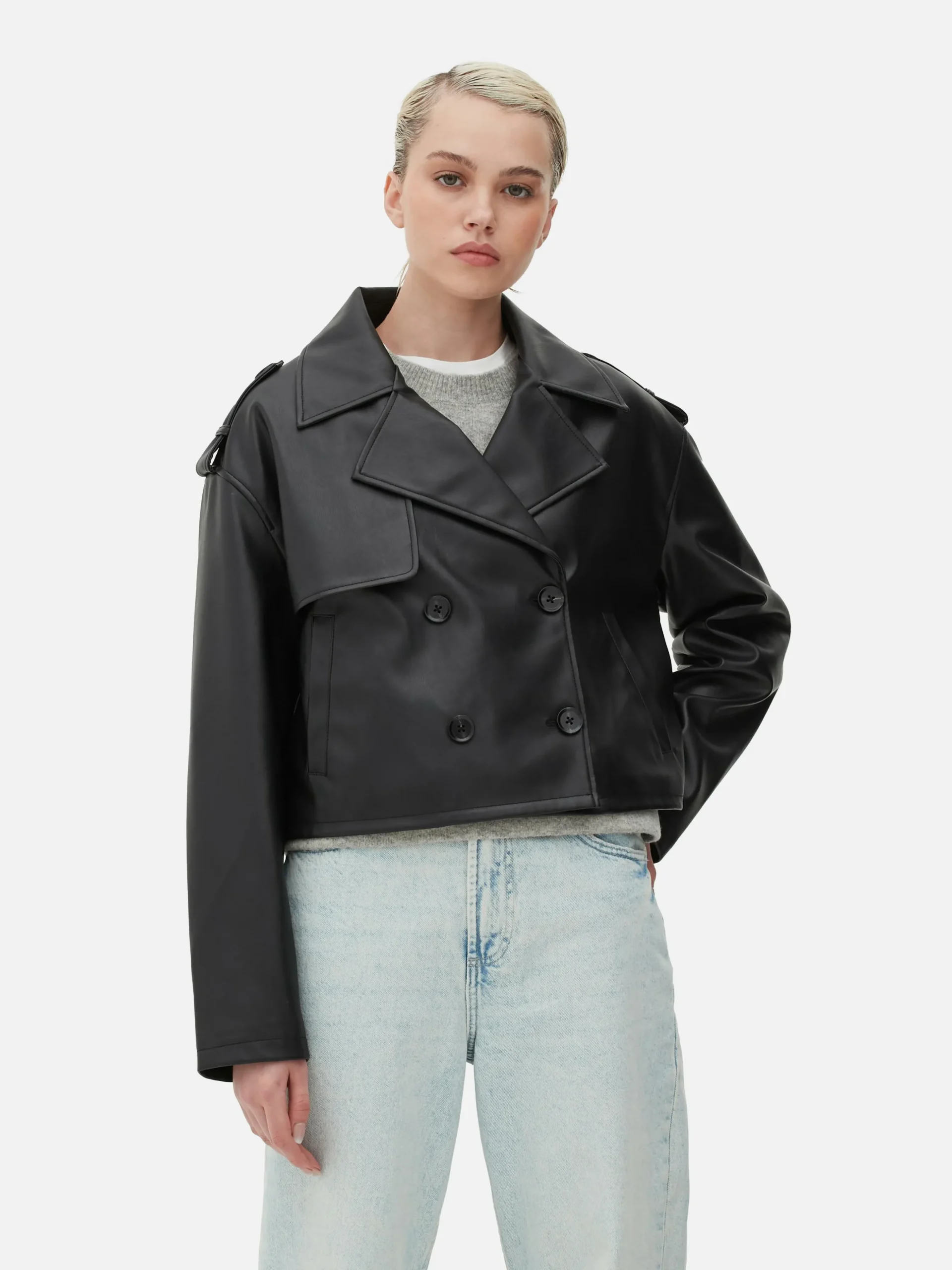 Gabardina De Piel Sintética Corta