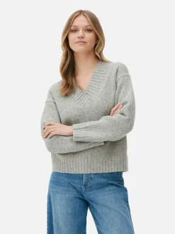 Jersey De Punto Grueso Con Cuello De Pico