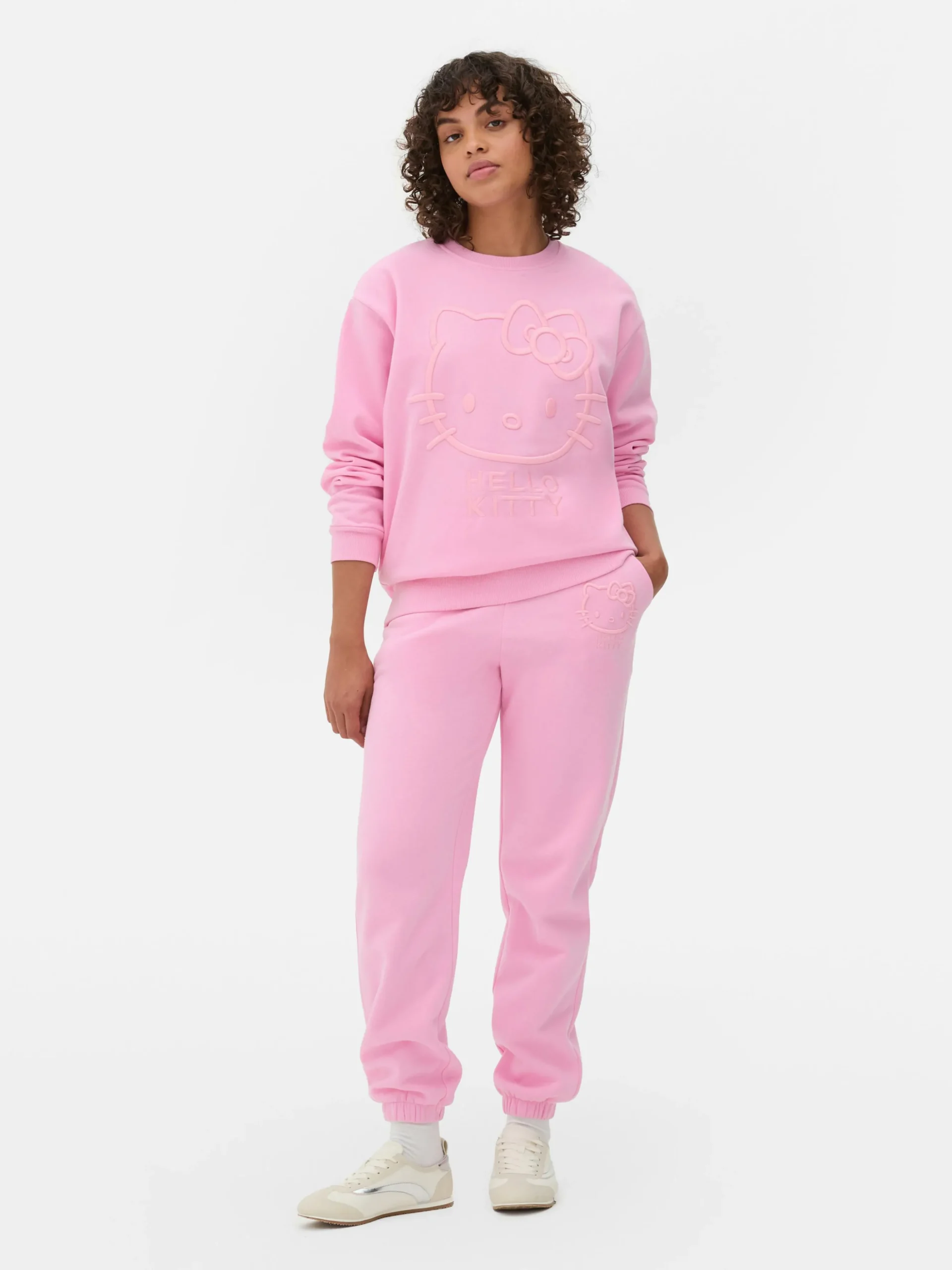 Joggers Bordados De Hello Kitty Combinables