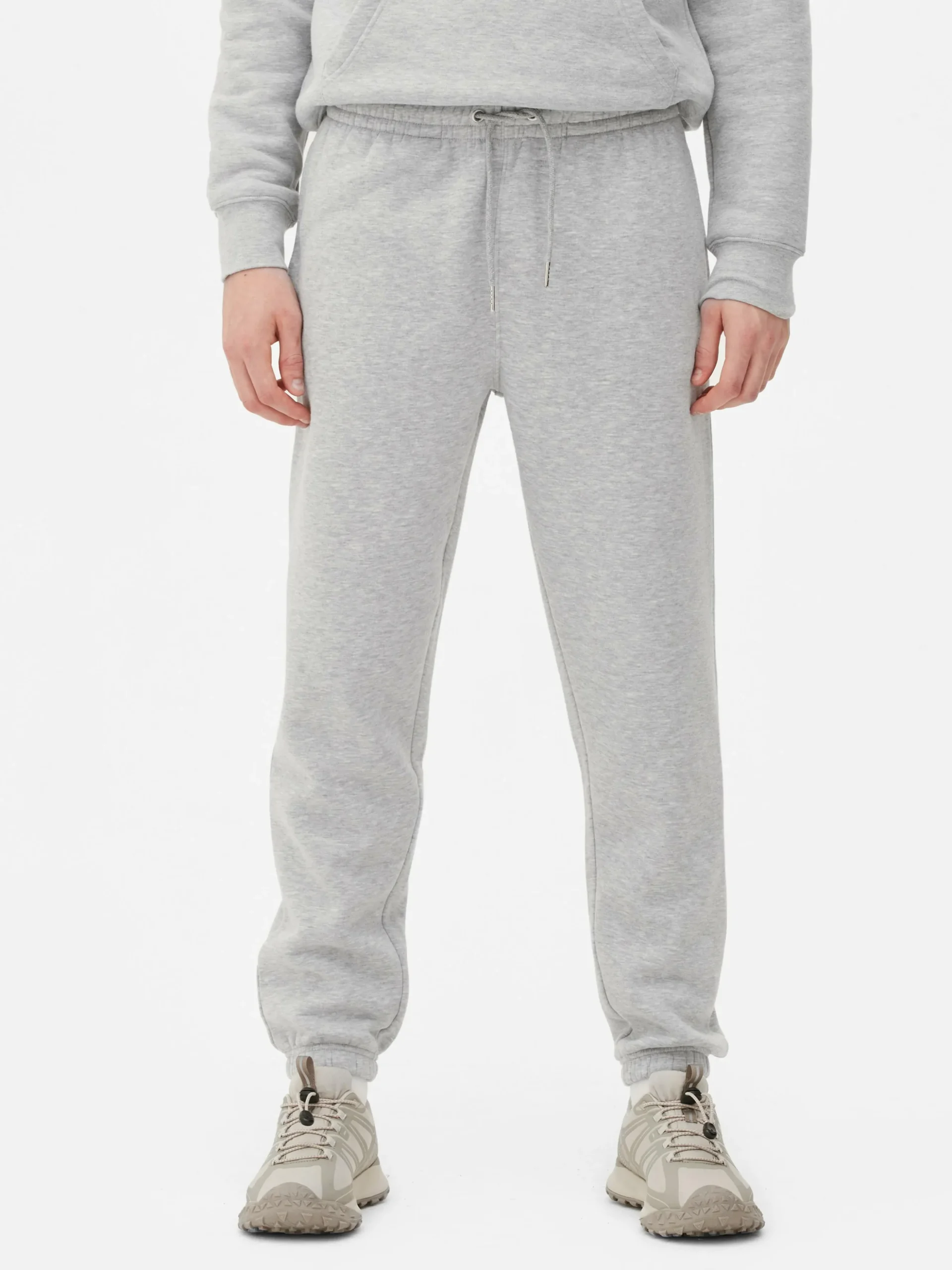 Joggers Con Bajos Ajustados