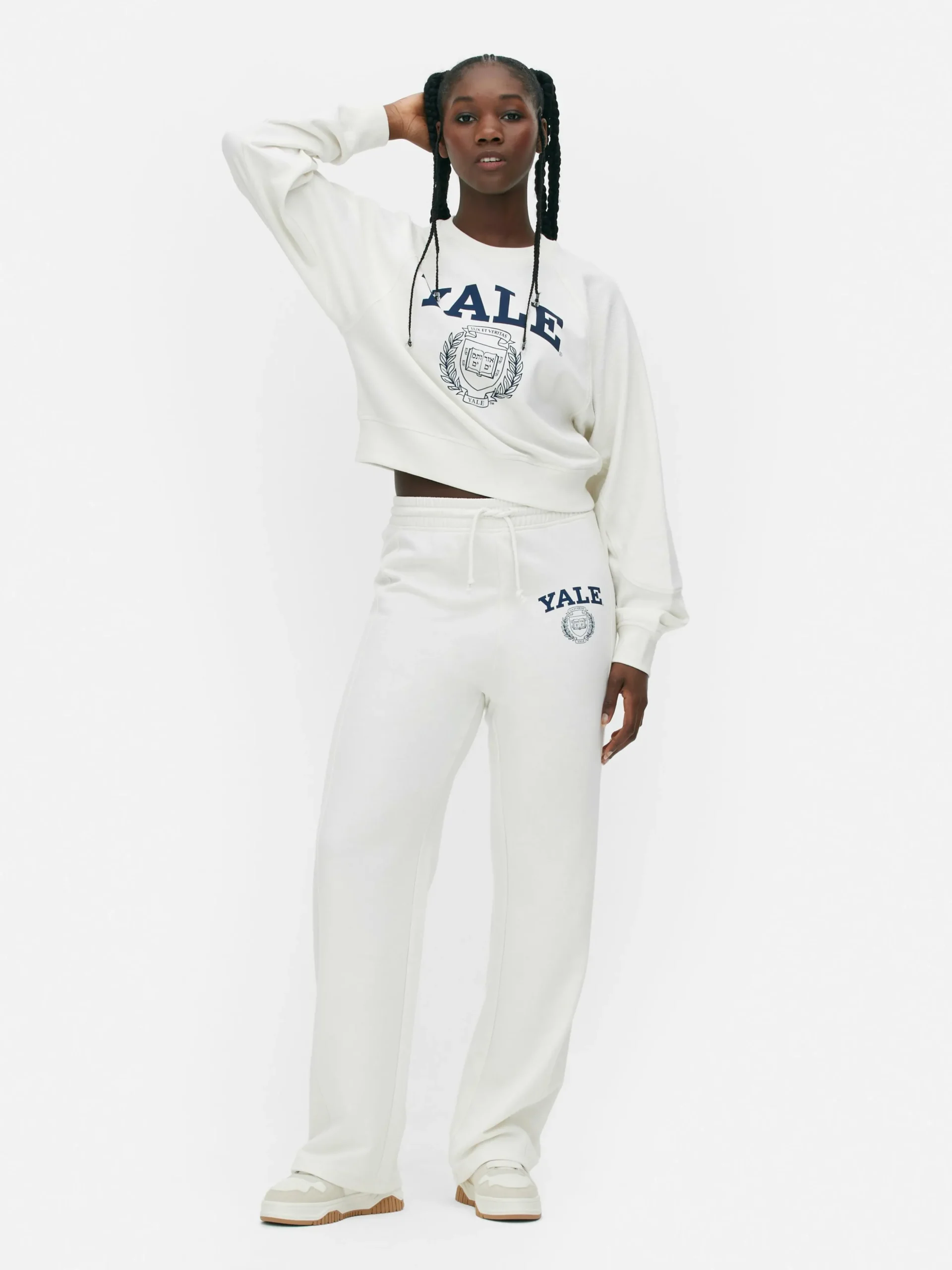 Joggers Con Cordón De Ajuste Y Estampado «Yale»