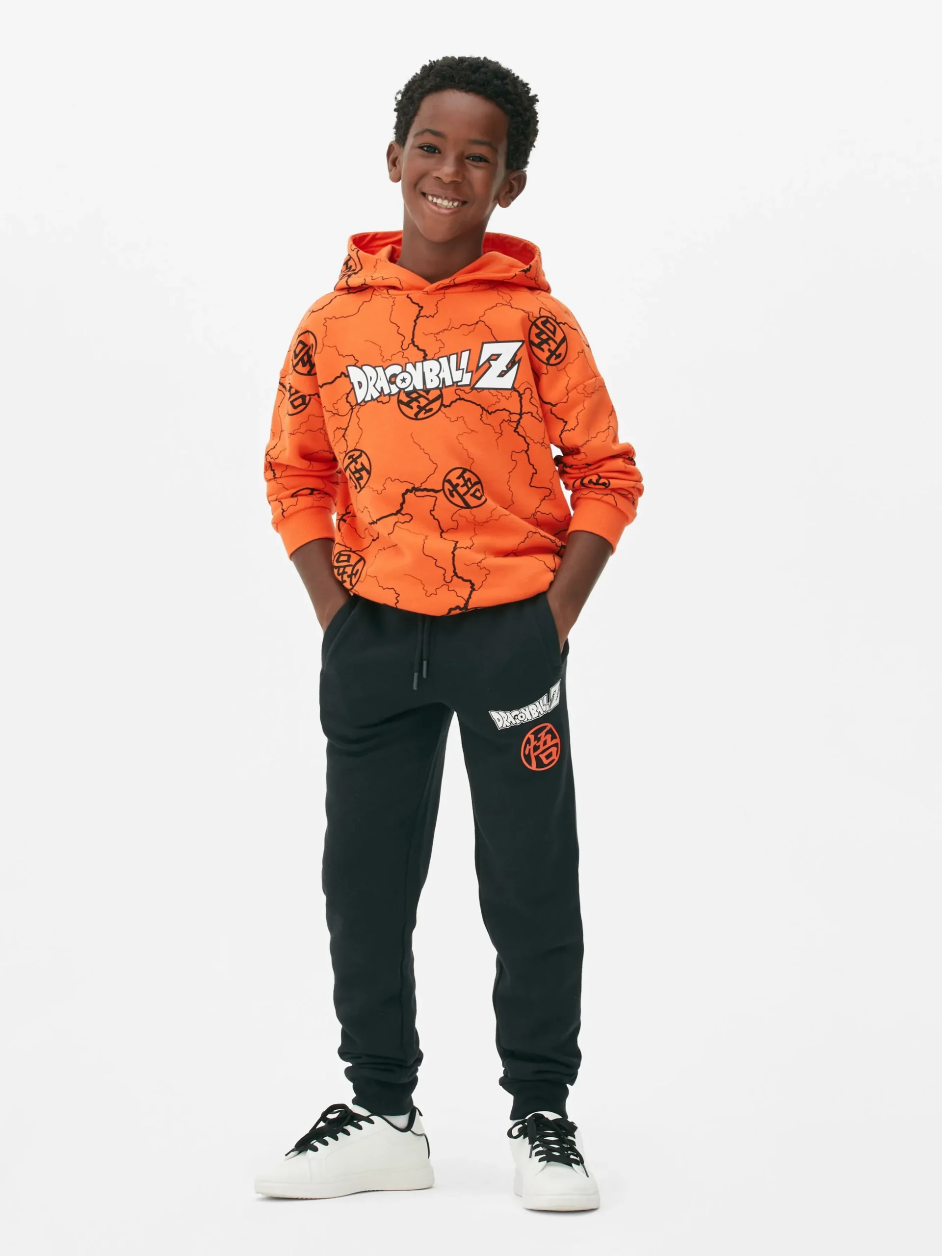 Joggers Con El Logotipo De Dragon Ball Z