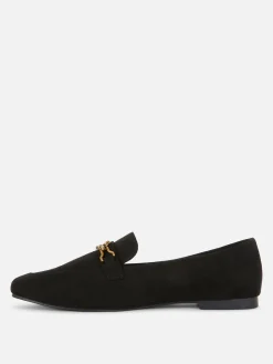 Mocasines De Horma Ancha Con Detalle De Cadena