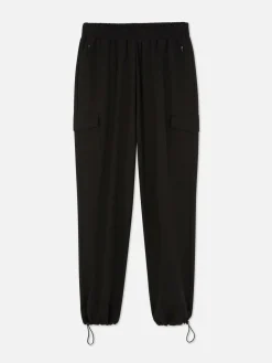Pantalón Cargo Con Bajos Ajustados