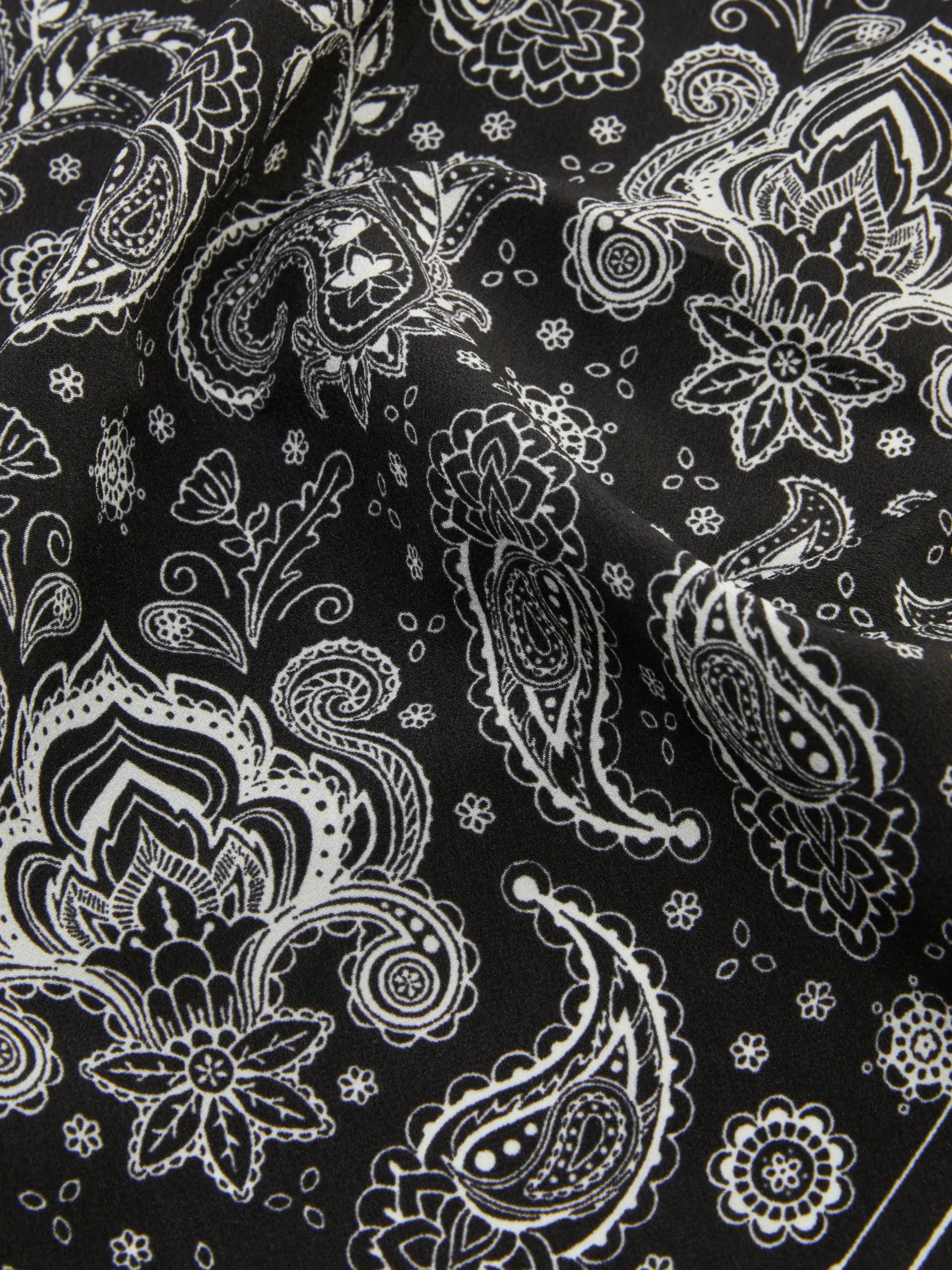 Pañuelo Con Estampado De Cachemira