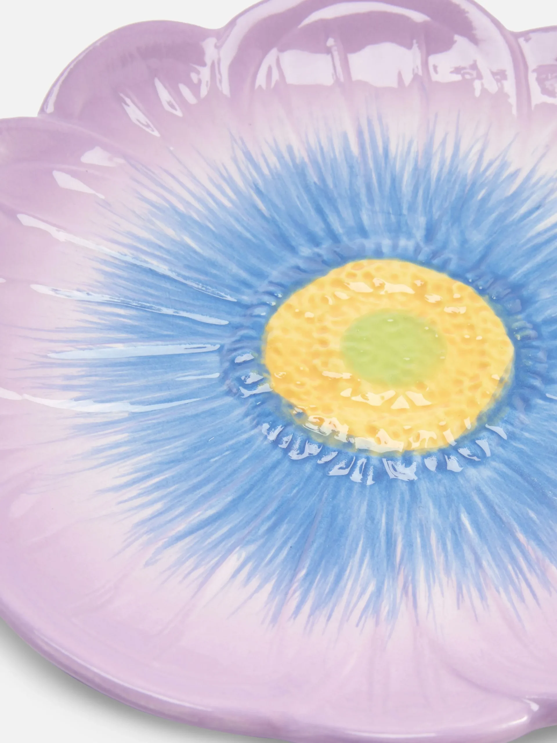 Plato Auxiliar Con Textura Y Forma De Flor