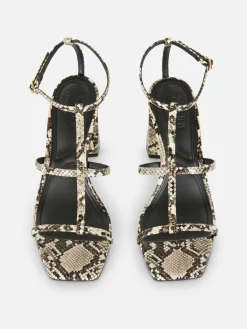Sandalias En Con Tira En «T» Y Tacón De Rita Ora