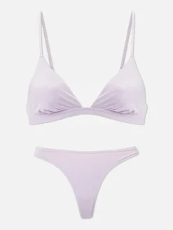 Set De Sujetador Triangular Y Tanga De Microfibra