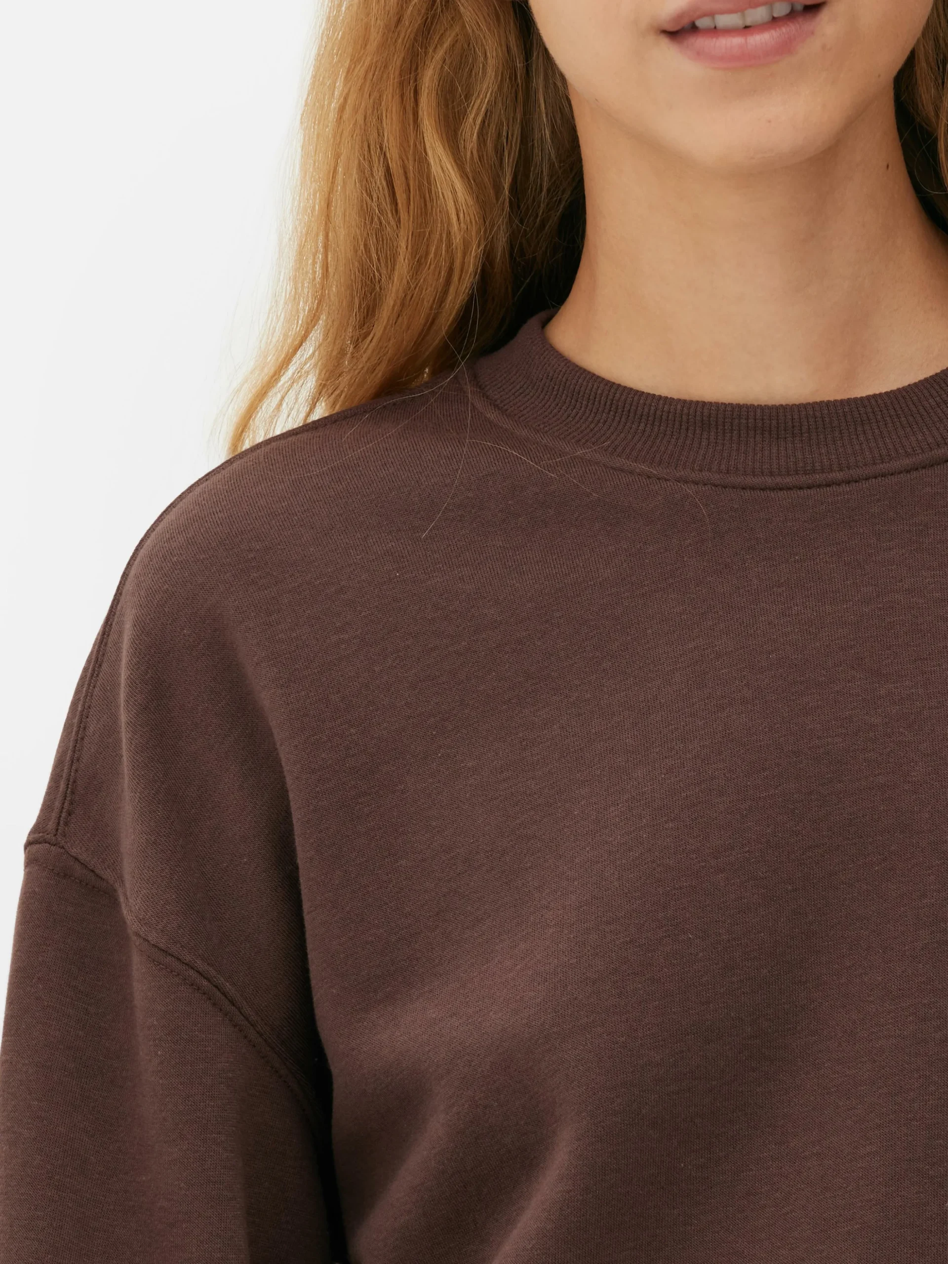 Sudadera Básica De Cuello Redondo