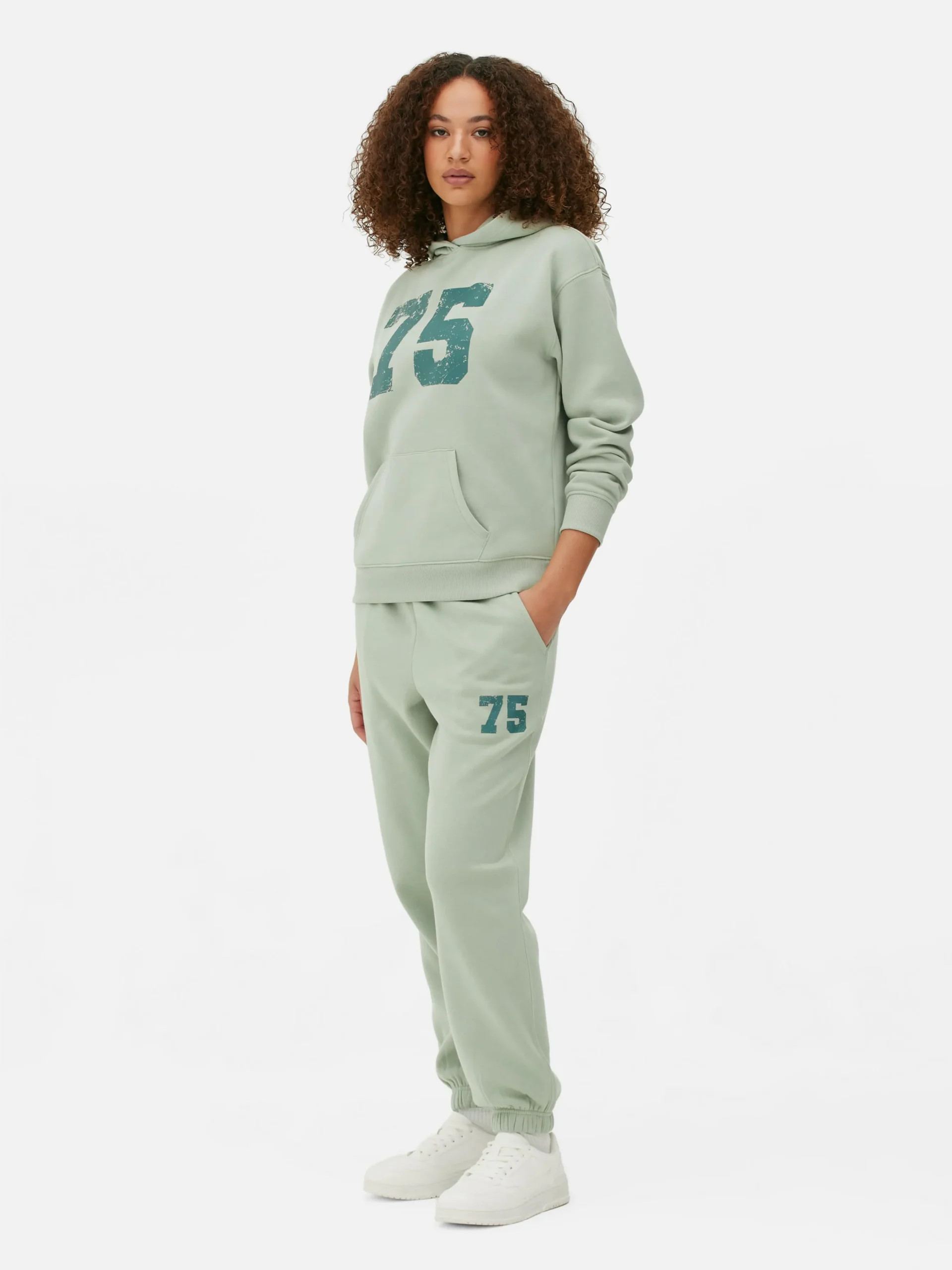 Sudadera Gráfica Combinable Con Capucha