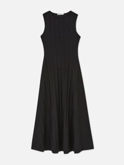 Vestido Largo Texturizado A Rayas Sin Mangas